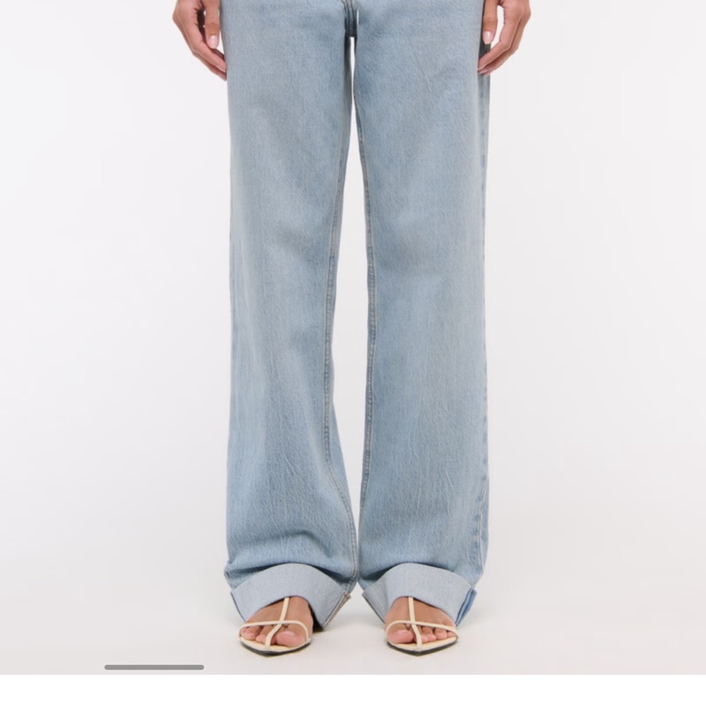 Low Rise Baggy Jean - Picture 3 of 5